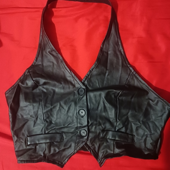 NEW Shein Women black faux leather buttoned halter vest - Picture 3 of 6